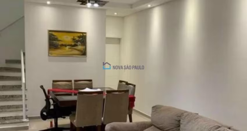 Casa à Venda na Vila Gumercindo Pronto para Morar