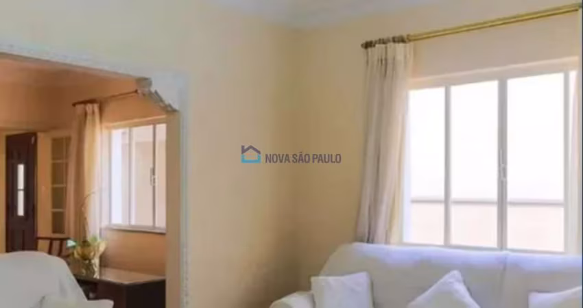 Sobrado 4 dormitórios na Saúde