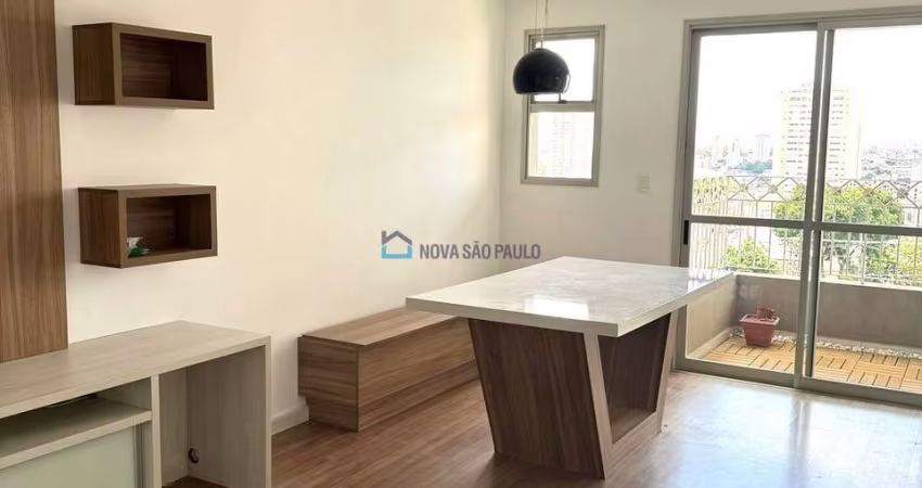 Apartamento 2 Dormitórios e 2 Vagas à Venda na Vila Gumercindo