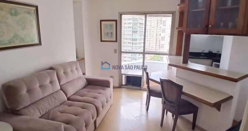 Apartamento em andar alto à venda no Paraíso próximo ao Parque Ibirapuera