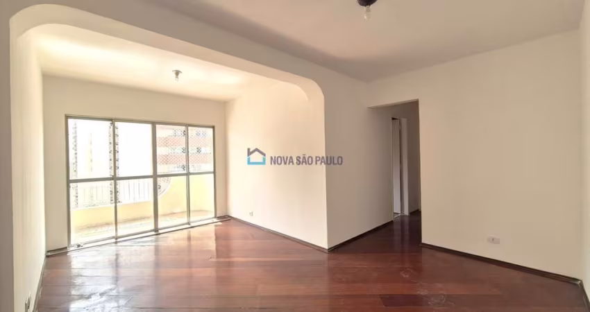 Apartamento a venda próximo ao Metrô Saúde