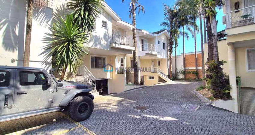 Casa no Planalto Paulista condomínio fechado 4 suítes, 4 vagas e Lazer. Estuda permuta Parcial