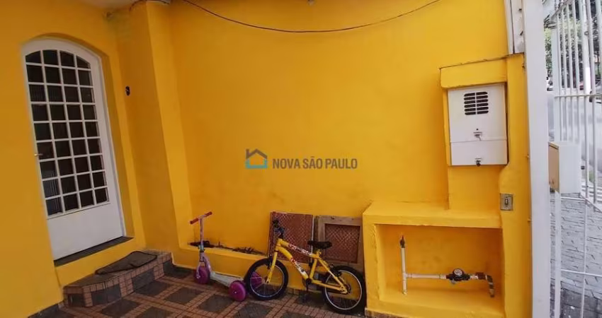 Sobrado de 2 quartos, 1 vaga à venda