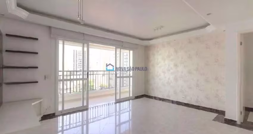 Apartamento à venda, possui 3 quartos, suíte e 2 vagas próximo ao metrô praça da árvore!