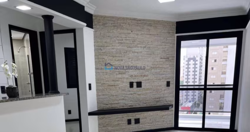 Apartamento 2 Dormitórios, 1 suíte, 1 vaga - Moema