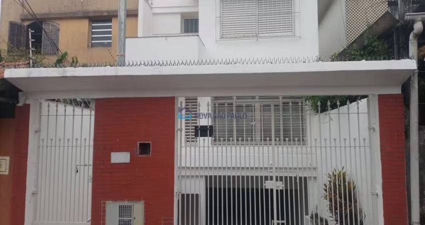 Sobrado 3 dormitórios 1 suíte à venda  no Jardim Oriental