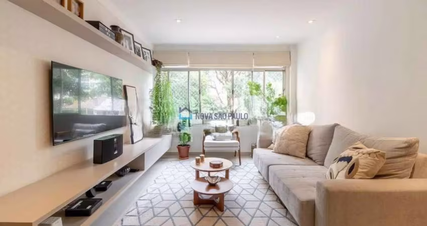 Apartamento à venda no Paraíso com 2 quartos e 1 vaga de garagem.