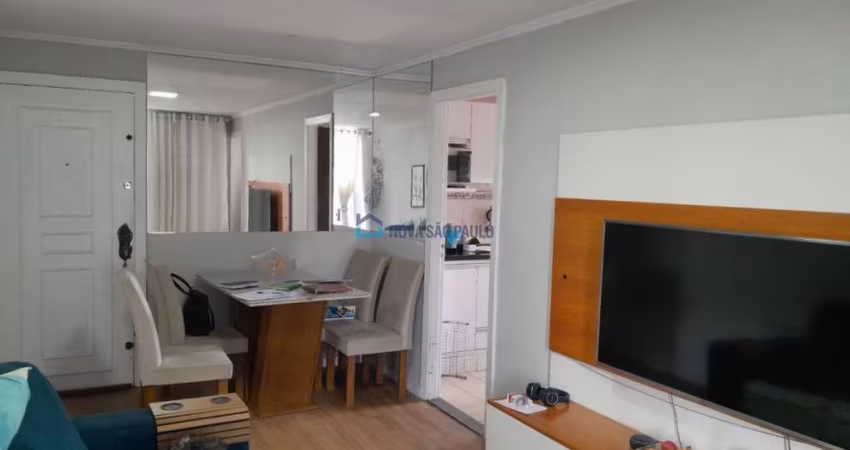 Apartamento próximo, Shopping Plaza Sul, supermercado bem barato, escolas, bancos, drogarias, UBS.