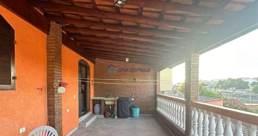 Apartamento com 02 dormitórios na região da Vila Ayrosa, Osasco.