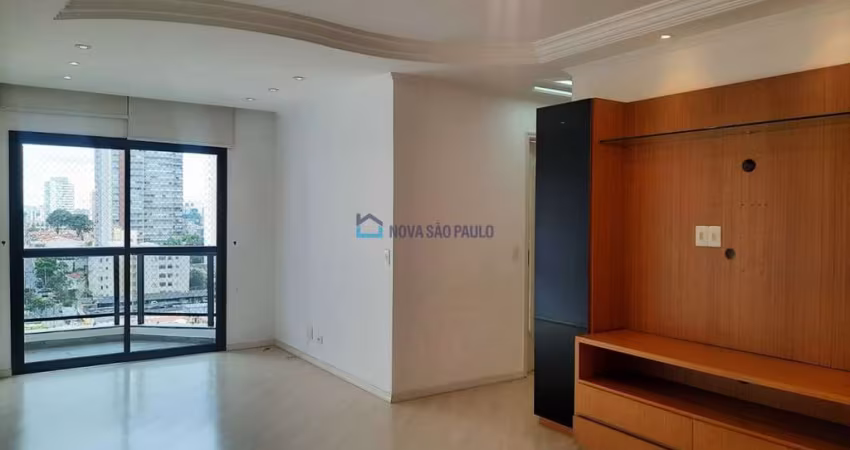 Apartamento 69 m² - 3 dormitórios, 1 suíte 2 Vagas em Vila Gumercindo