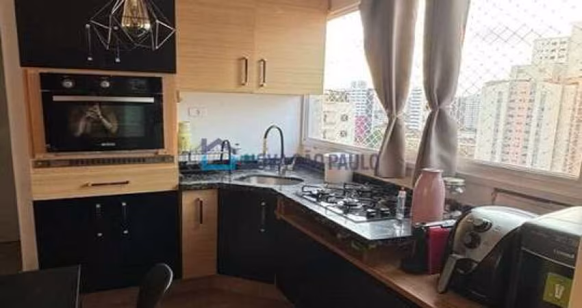 Apartamento andar alto, 1 vaga, próximo ao metrô Saúde