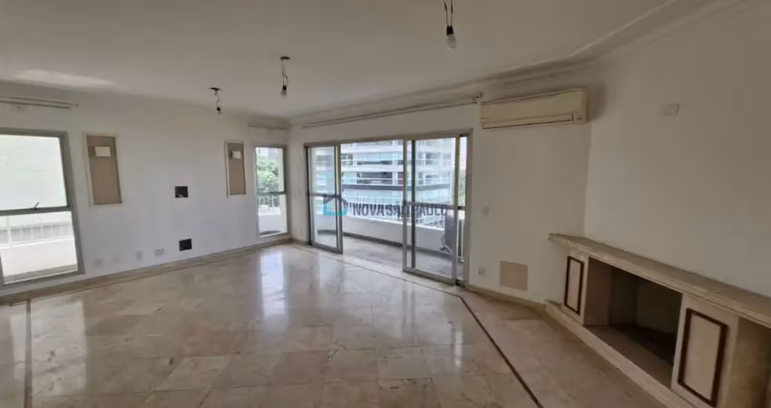 Apartamento a venda de alto padrão, com 208m² e 4 dormitórios no paraíso