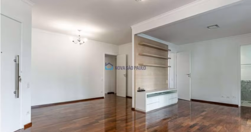 Apartamento 140m² - 3 Suítes - 3 Vagas - Moema Pássaros