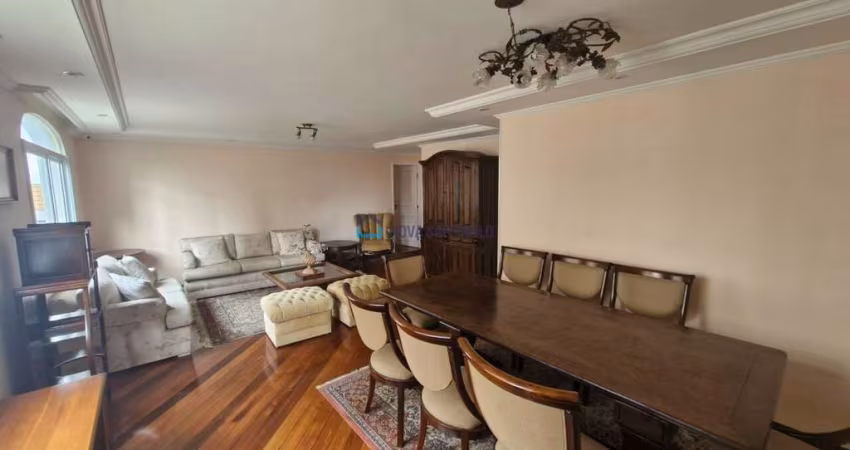 Apartamento a venda de três dormitórios, com 170m², na Bela Vista