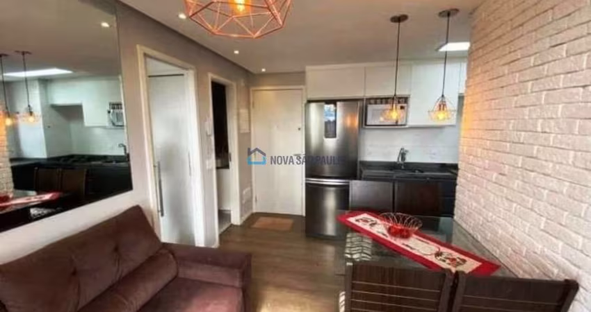 Apartamento 2 dormitórios 1 vaga garagem semi novo Cambuci