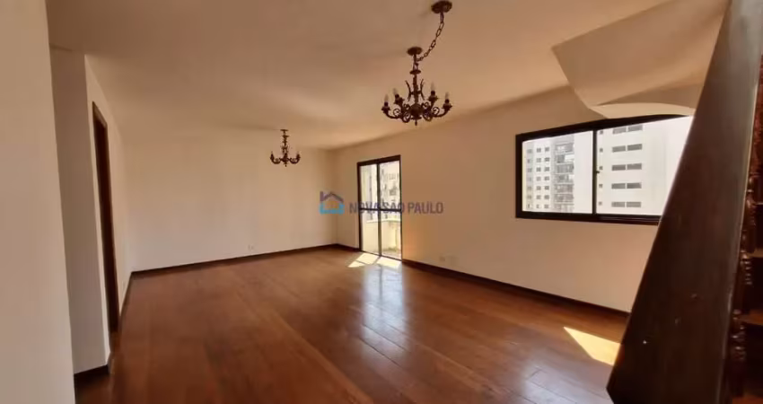 Cobertura a venda com 300m² em Moema