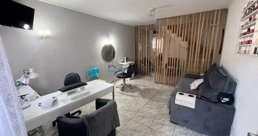Casa com 3 dormitórios a venda no bairro Nova Piraju.