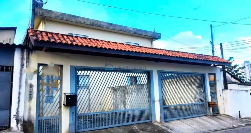 Sobrado constituído de 4 kitnets para locação