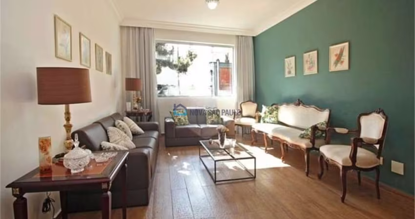 Morar bem, casa, 4 dorms, próxima de tudo em Moema!