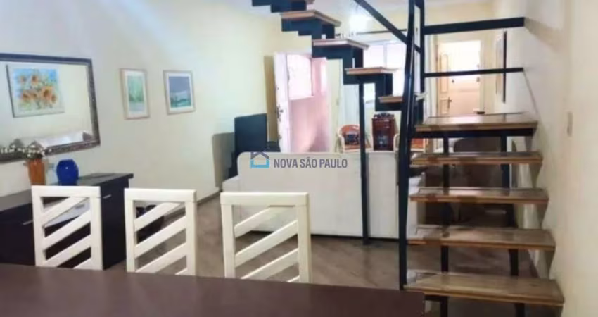 Sobrado com 3 dormitórios na Vila Mariana.