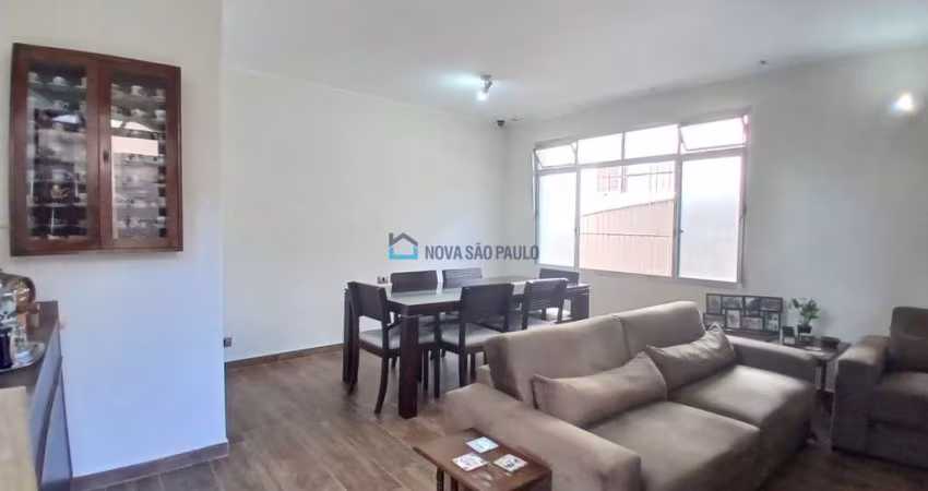 Casa 4 dormitorios, 1 suite, 4 vagas - 227m2 - Jabaquara