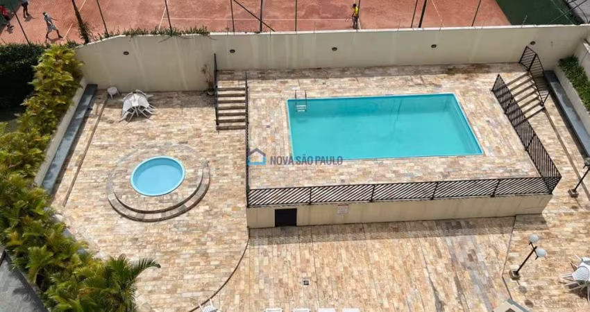 Apartamento 3 dormitórios, sacada, 1 vaga.