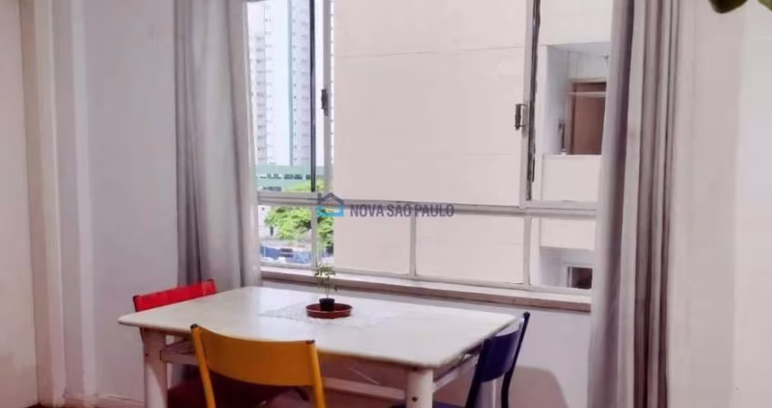 Apartamento à venda na Bela Vista com 1 quarto.