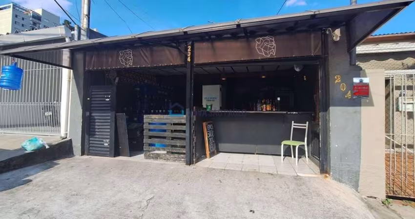 Casa comercial de 150m² com 3 dormitórios
