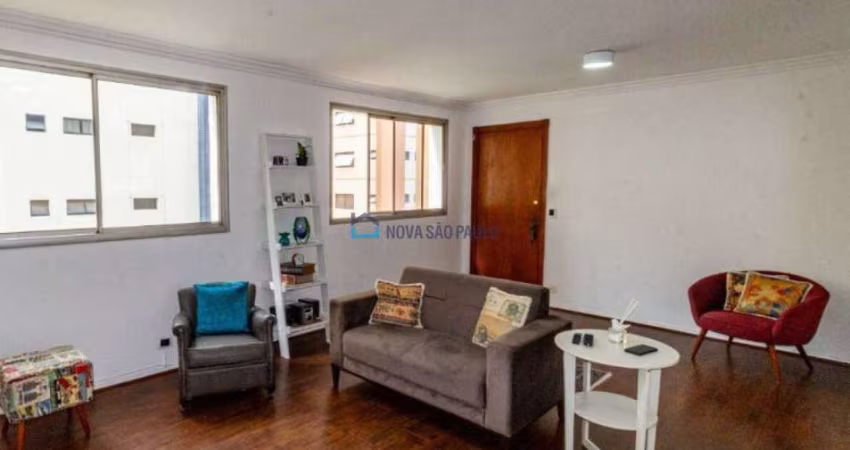Apartamento 105m² ! Moema Pássaros! 3 dormitórios, 1 suíte! 2 vagas
