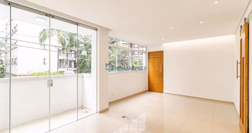 Apartamento de 107m² com suíte e closet à venda.