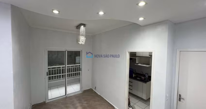 Condomínio Praça Ibitirama| 2 dormitórios| 49 m²|  varanda