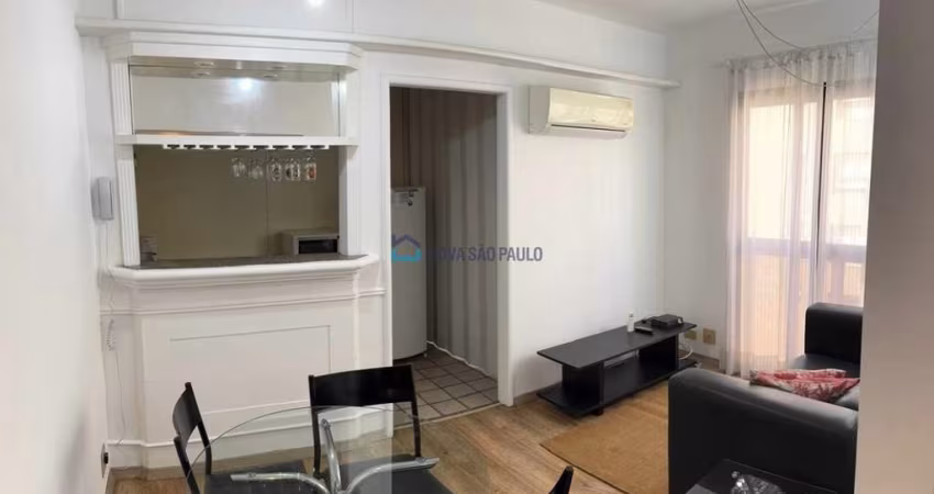 Apartamento mobiliado com 2 quartos à venda no Jardins