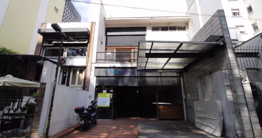 Prédio comercial em frente ao Maksoud Plaza Hotel