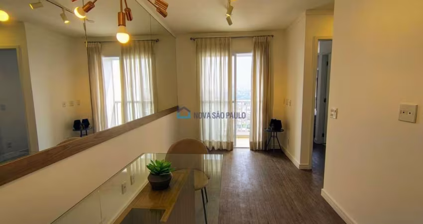 Apartamento à venda/ Vila Gumercindo/ 2 dormitórios/ 2 banheiros/ 1 vaga livre