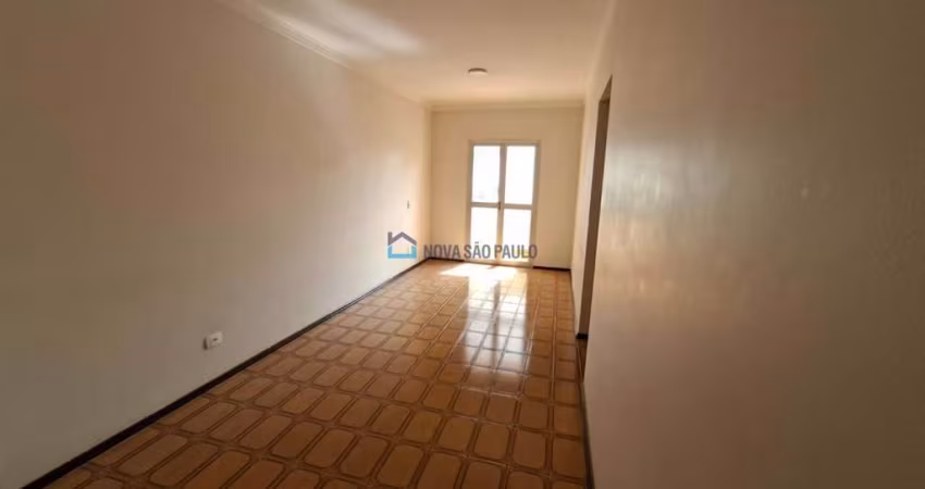 Apartamento à venda na Vila Clementino com 3 quartos e 1 vaga de garagem.