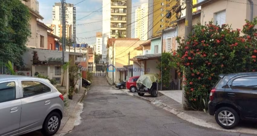 Casa de Vila com 3 quartos sendo uma suíte à venda  na Saúde
