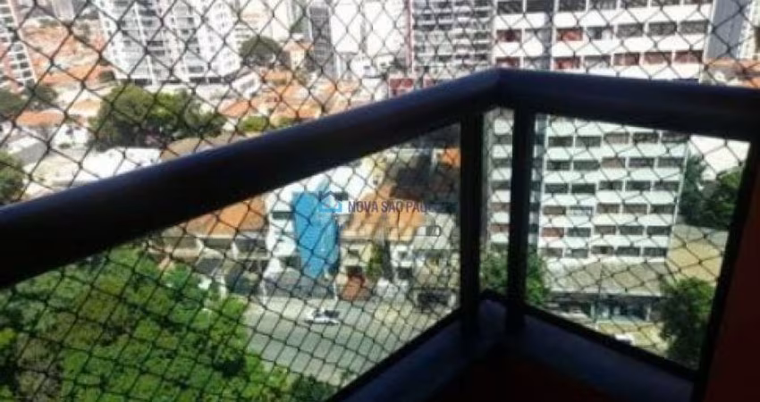 Apartamento 1 dormitório a 600 metros do metro Santa Cruz