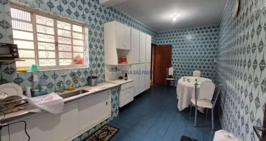 Casa com 2 Quartos à venda, 210m² por R$850.000,00