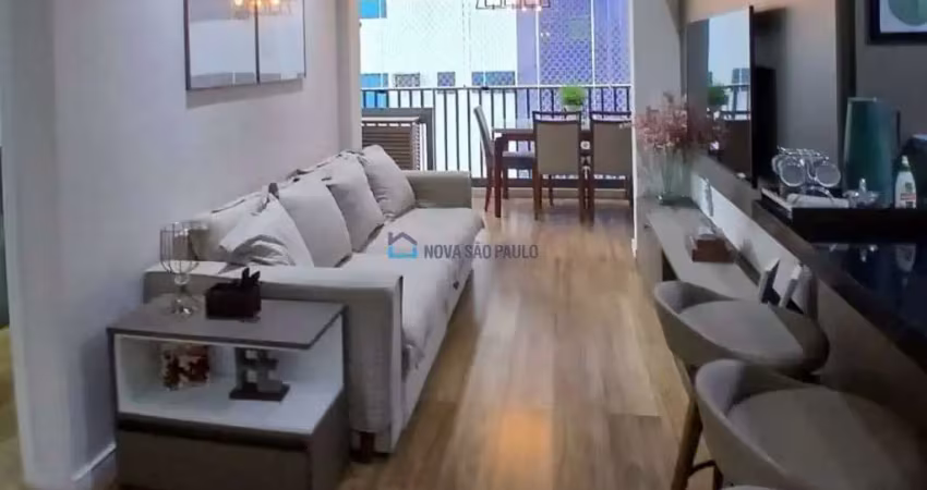 Apartamento com 02 Dormitórios, 01 Suíte - Metrô Saúde