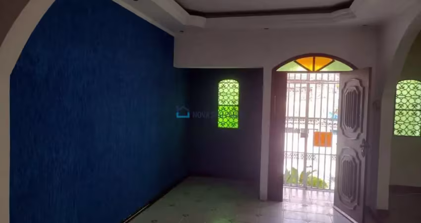 Sobrado com 4 Quartos, 03 suítes e 4 banheiros à Venda, 250 m² por R$ 835.000,00