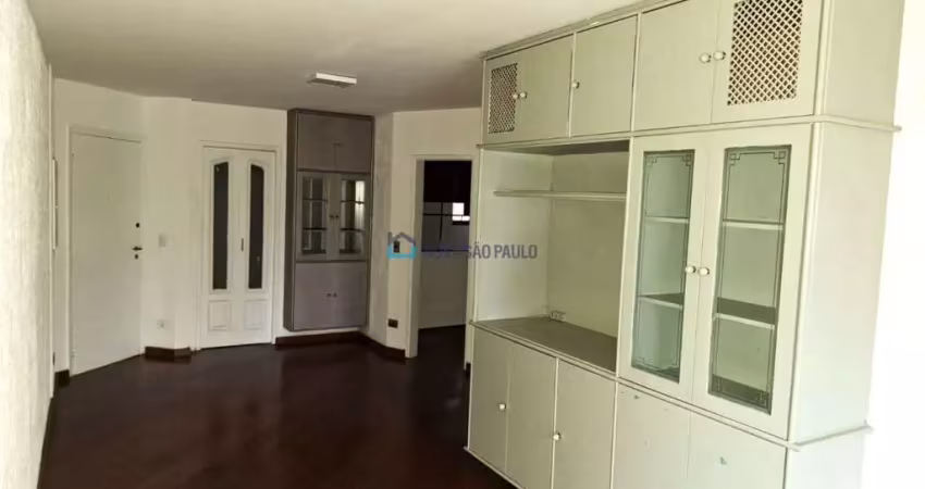 Venda. Cerqueira Cesar. Apartamento com 68m². 2 dormitórios, 1 suíte. 2 Vagas