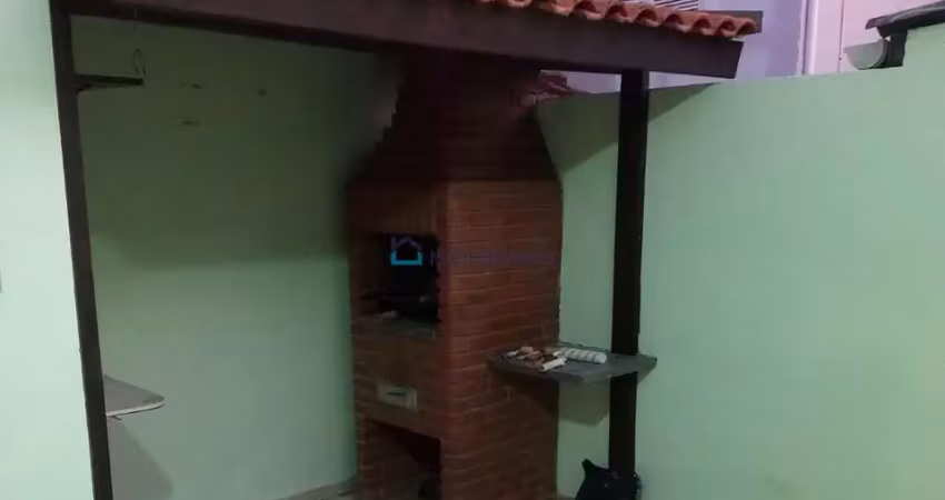 Sobrado 3 dorms com suíte, quintal e 2 vagas ? jabaquara