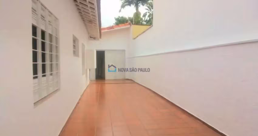 Casa de 320m², 03 dormitórios, 01 suíte, 03 vagas - moema pássaros