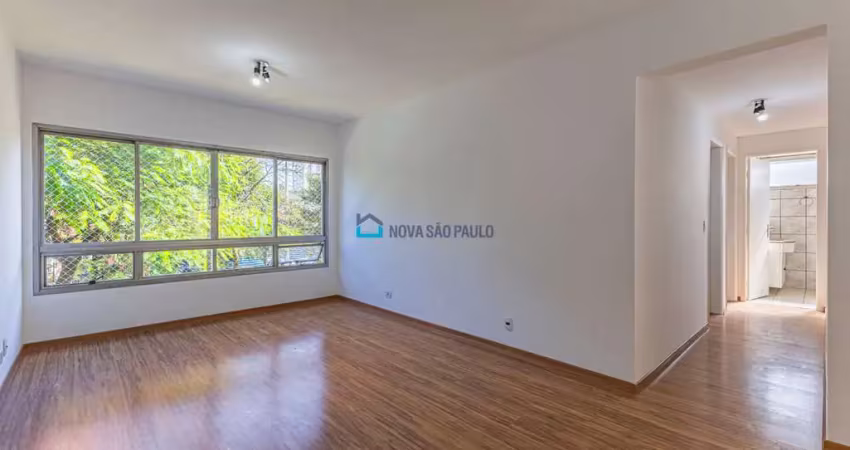 Apartamento, 2  quartos, 1 vaga fixa à venda na vila clementino, próximo ao metrô.