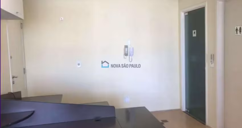 Conjunto comercial com 45 m², 1 copa, 2 lavabos e 1 vaga