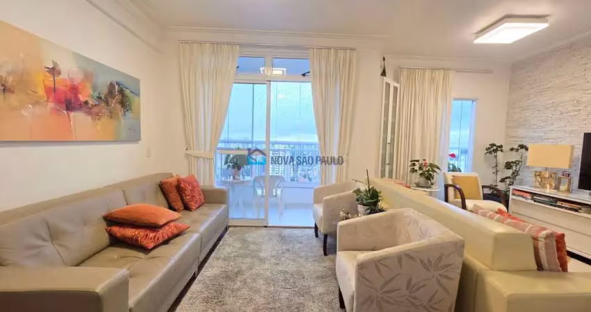 Apartamento à venda na saúde, andar alto, 2 vagas de garagem.
