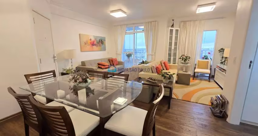 Apartamento de 83mts à venda na saúde, andar alto, 2 vagas de garagem.