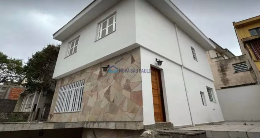 Casa à venda na saúde com 3 quartos e 2 vagas de garagem.