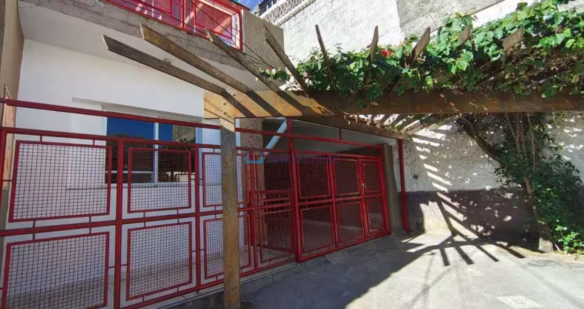 Casa de vila/ próximo ao metrô jabaquara/ 3 dormitórios/ 2 suítes/ 2 vagas
