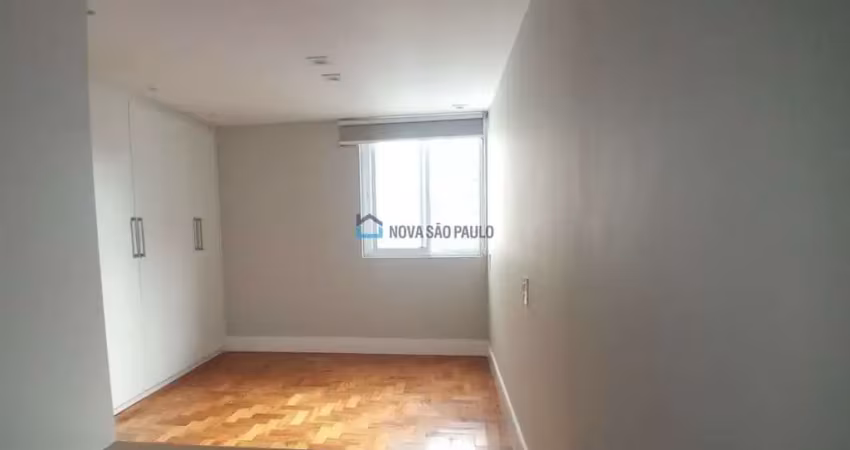 Apartamento à venda, 47m², a 200 metros do metrô paraíso.